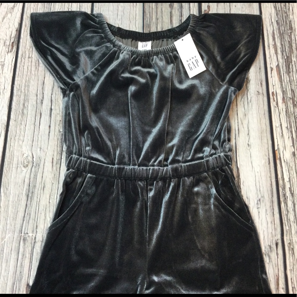 Gap Girls 2T Black / Dark Gray Pants Romper. NWT - Picture 2 of 4